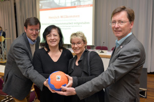 Dr. Fonari (Eine Welt Netzwerk Bayern), Dr. Bärbel Kofler, Gabriela Heinrich