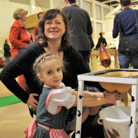 Bärbel Kofler besucht die Grüne Woche in Berlin: Vom Melkdiplom zum fairen Handel weltweit - Messe zeigt große Bandbreite
