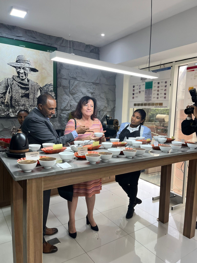 Besuch einer Kaffeerösterei in Addis Abeba